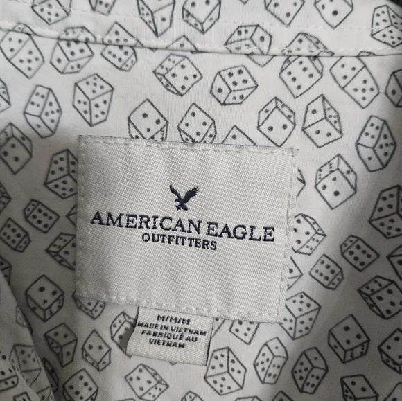 American Eagle Mens Dice Casino Super Soft Button Down Size Medium! - Picture 2 of 5